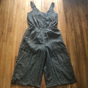 EUC Universal Thread M Moss/Olive Green Jumpsuit